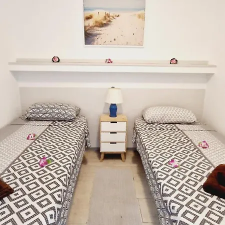 Сasa de vacaciones Ocean View 1 Bedroom In *